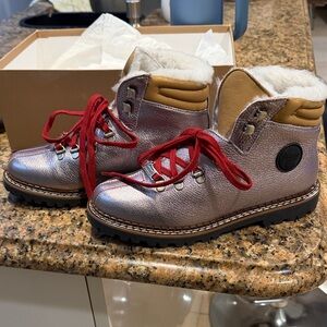 Ammann Town III Metallic Silver Pebble Leather Ankle Boots Size 38 Brand New